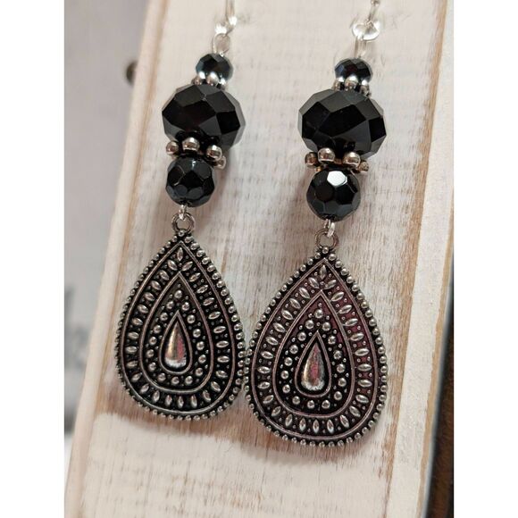 Gothic Victorian Teardrop Earrings - Picture 3 of 4